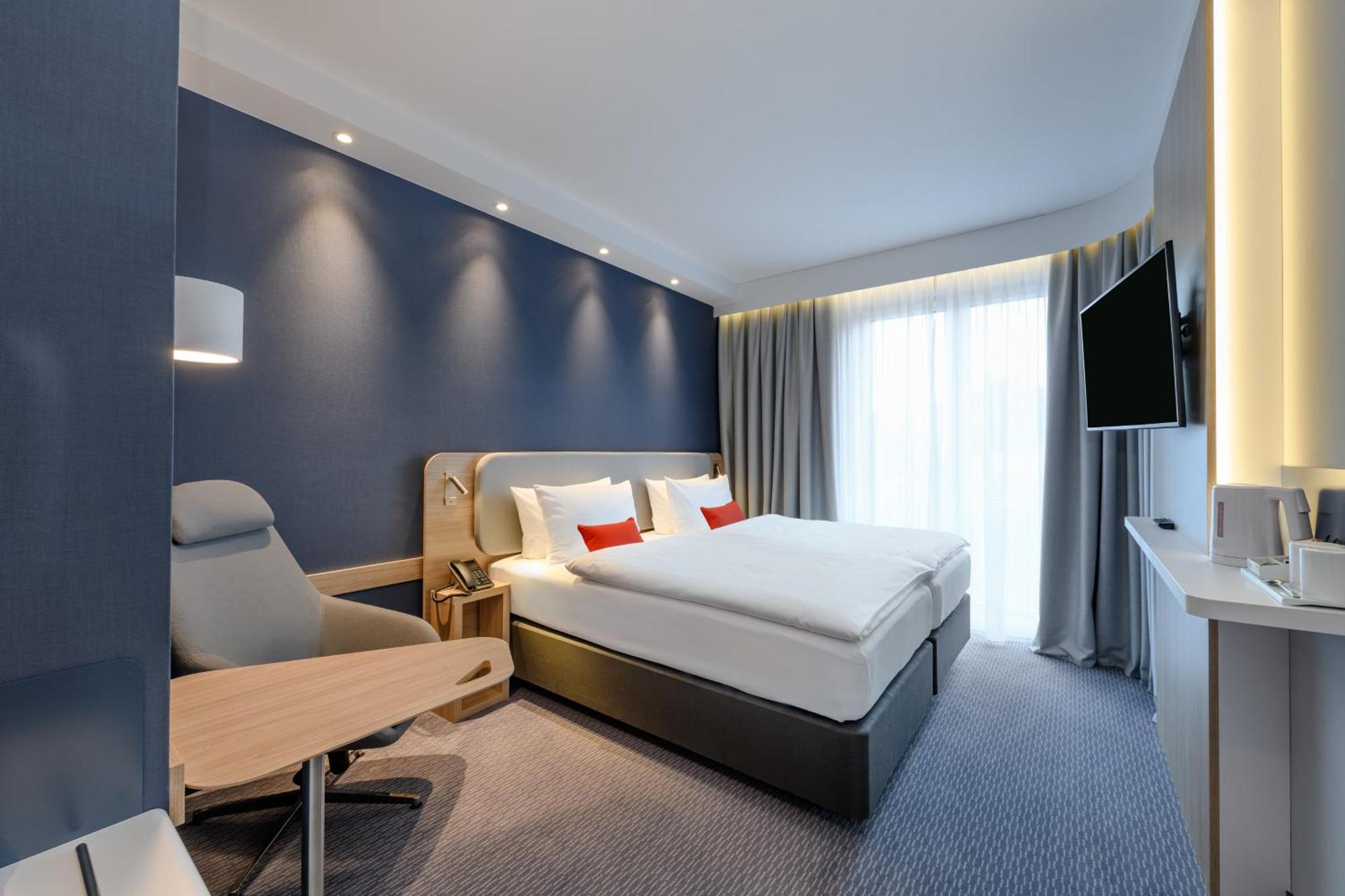 Holiday Inn Express Goettingen By Ihg Екстериор снимка